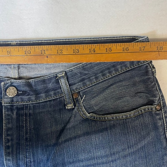 Levi Strauss Co 505 Jeans Mens 38x32 Straight Fit Dark Wash Denim Cotton - Picture 6 of 8